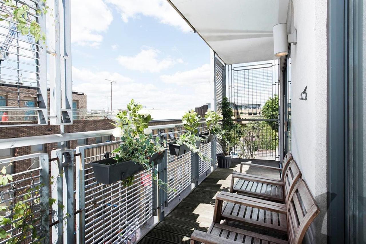 Stylish 2 Bedroom Flat With Balcony In Londres Exterior foto